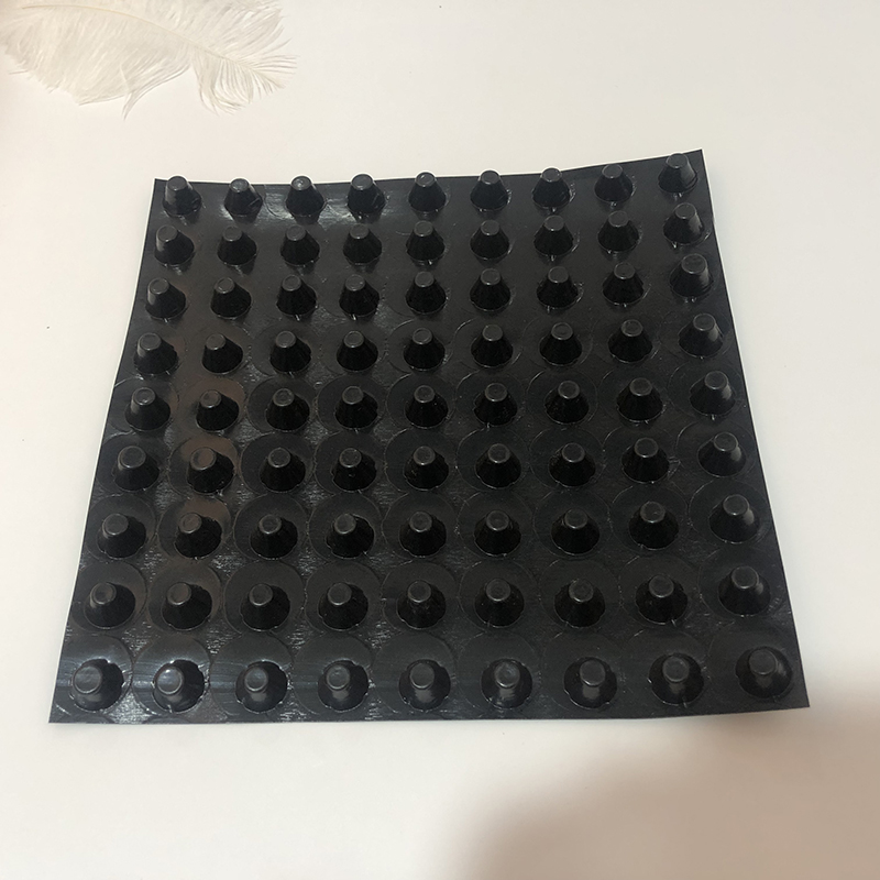 車庫(kù)地下室排水板2